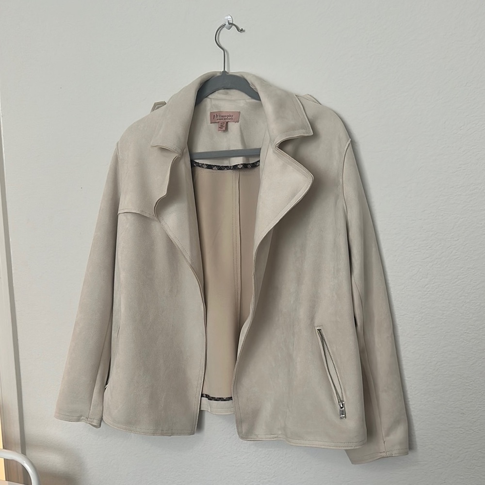 Philosophy Cream Blazer with Notched Lapels and Relaxed Fit